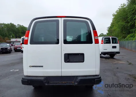 2022 Chevrolet Express Cargo Rwd 2500 Regular Wheelbase Wt из США, поврежденный, VIN 1GCWGAF75N1274456